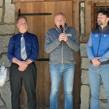 Da sx. Manuela Viola, (PNAB), il sindaco Dario Polli, l'assessore PAT Mario Tonina e il presidente PNAB Walter Ferrazza Da sx. Manuela Viola, (PNAB), il sindaco Dario Polli, l'assessore PAT Mario Tonina e il presidente PNAB Walter Ferrazza