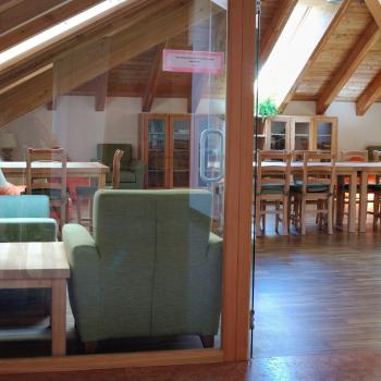 biblioteca villa santi